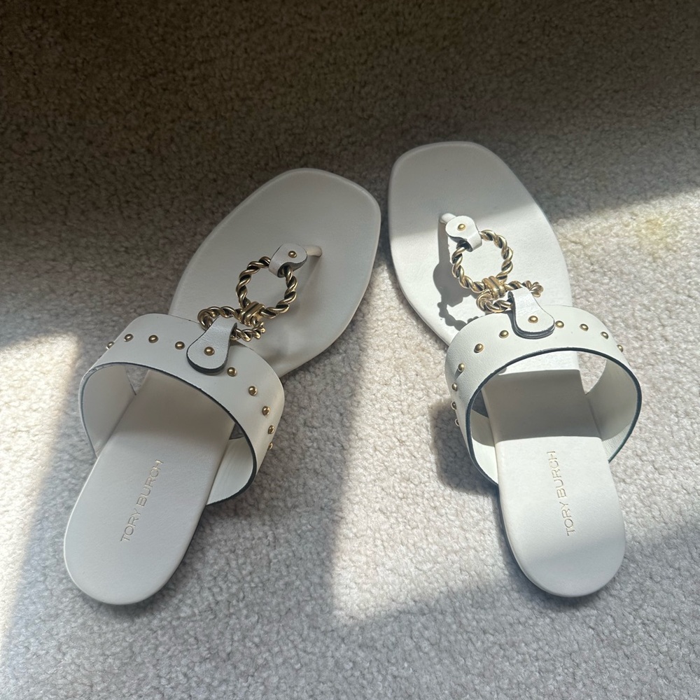 Tory Burch White and Gold Sandals Elegant Design